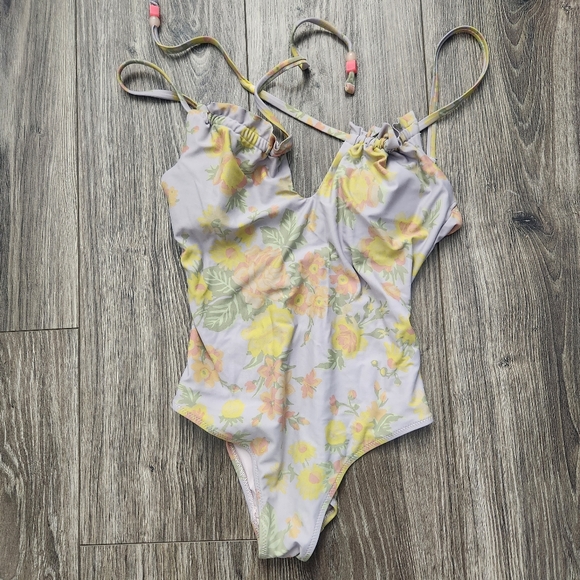 aerie Other - Aerie Floral Print One Piece Swimsuit XS